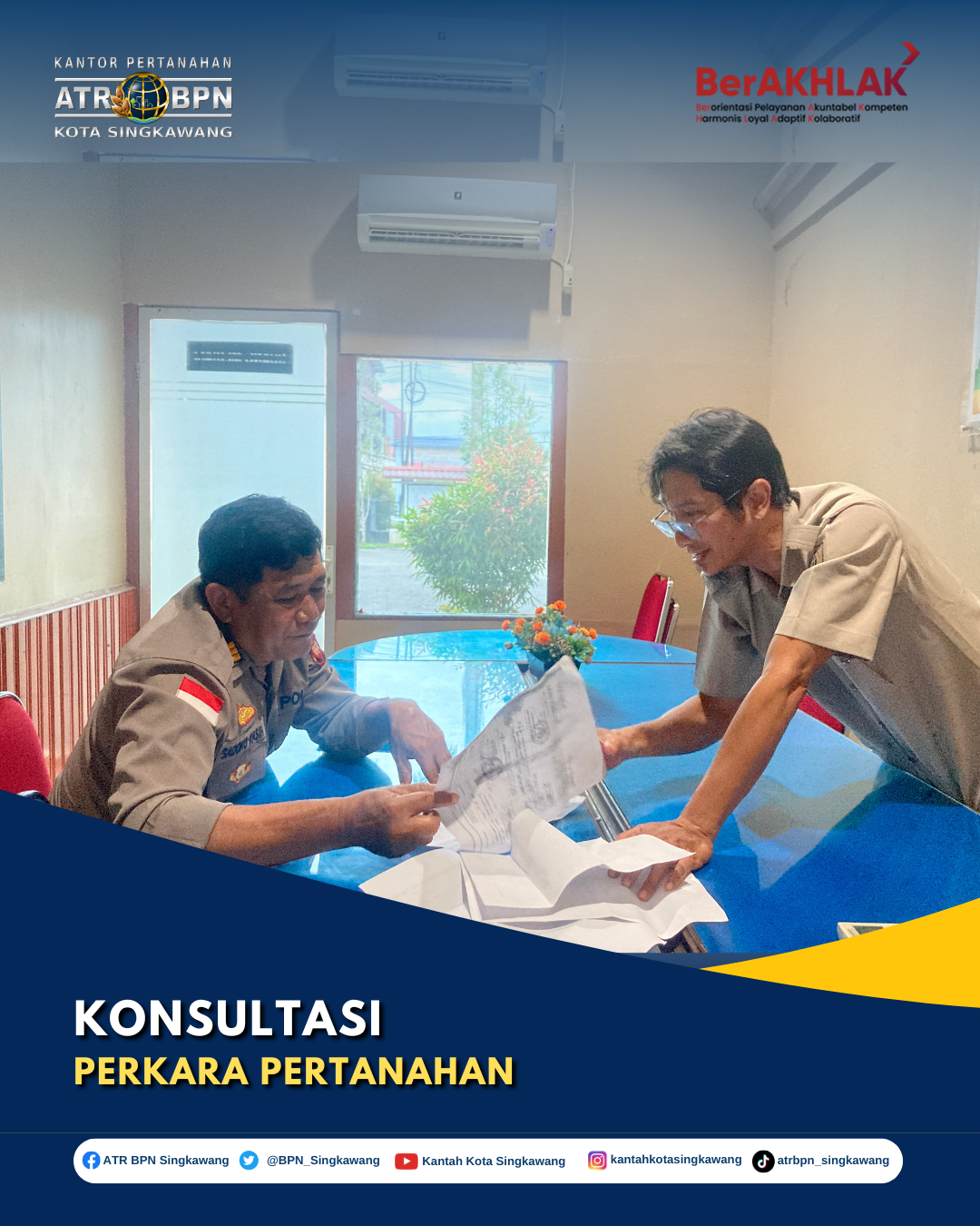 Kepala Seksi Penanganan Sengketa Kantor Pertanahan Kota Singkawang Terima Konsultasi Masyarakat Terkait Perkara Pertanahan