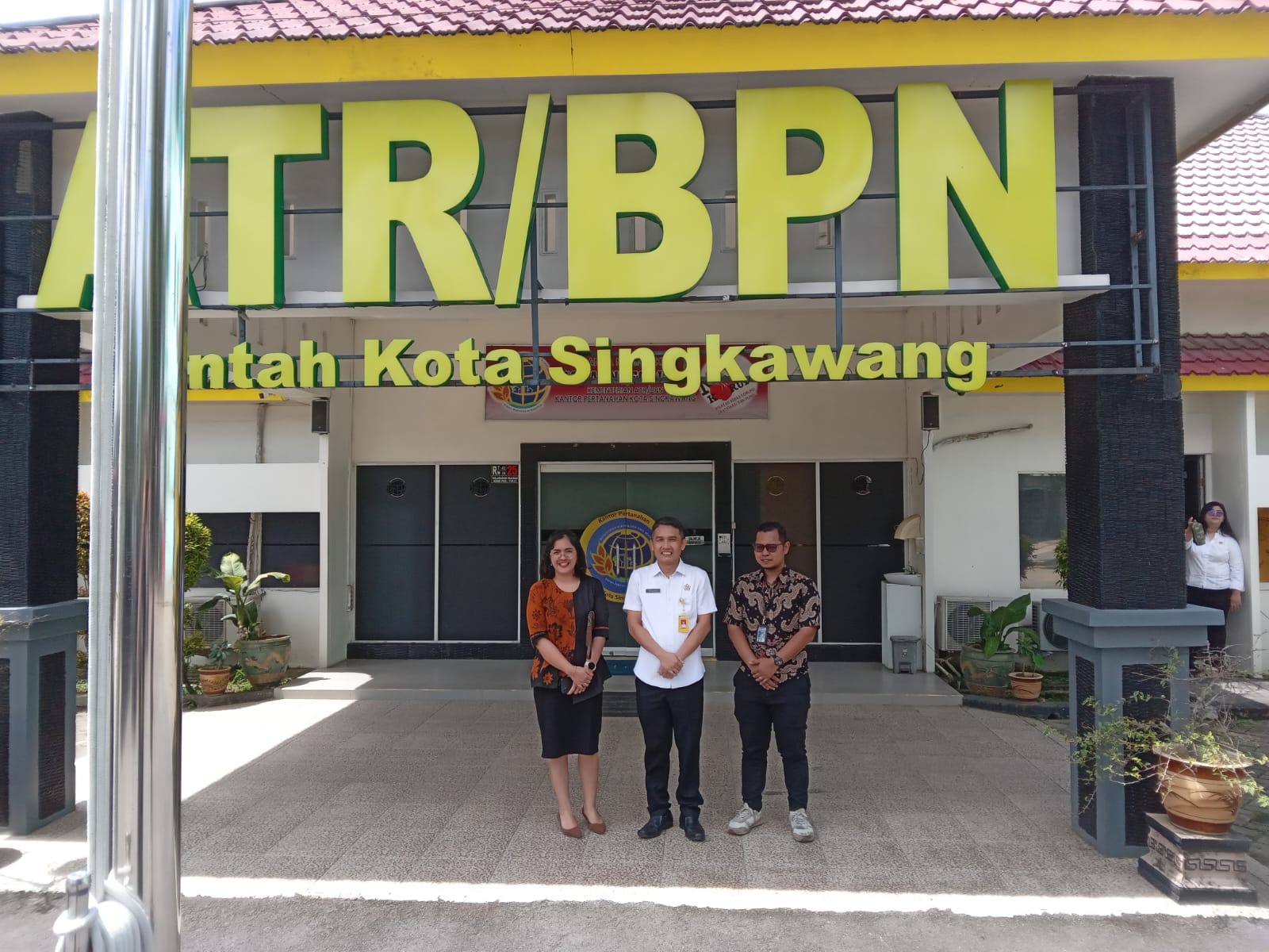 Kepala Kantor Pertanahan Kota Singkawang Terima Kunjungan Manager Bank Mandiri Cabang Singkawang