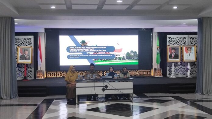 PEMKOT SINGKAWANG DORONG ASN BERAKHLAK LEWAT PENGUATAN BUDAYA KERJA