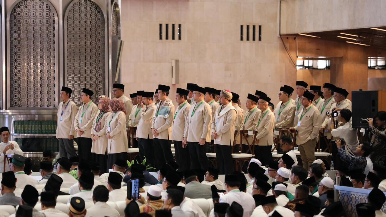 Menteri Nusron Tegaskan Kesinambungan Tanggung Jawab Negara dan Gotong Royong demi Kebangkitan Masyarakat di Tengah Bencana