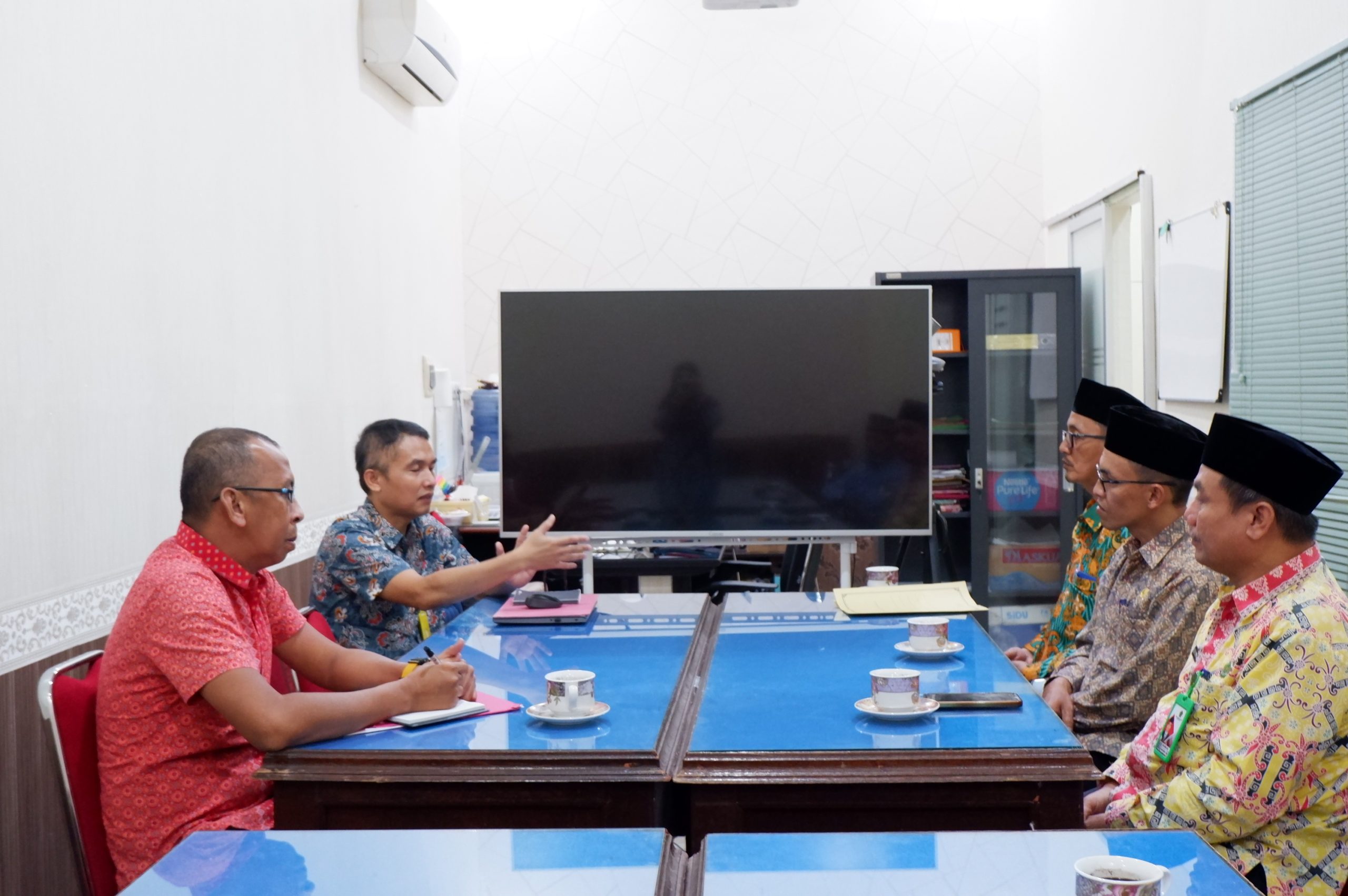 SINERGI WAKAF; RAPAT KOORDINASI ANTARA KANTOR PERTANAHAN KOTA SINGKAWANG DENGAN KEMENAG KOTA SINGKAWANG DAN BWI KOTA SINGKAWANG